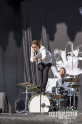 rockavaria-2015-the-hives-6