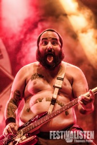 Ian Grushka von New Found Glory beim Groezrock 2014, Foto: Thomas Peter